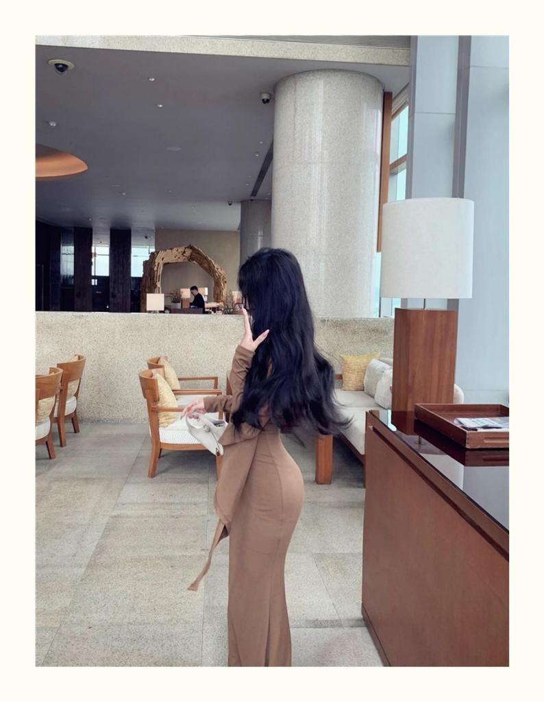 Elegant Plus-Size V-Neck Bodycon Skirt & Cardigan Set for Women - Autumn/Winter Slimming Waist-Cinched Style