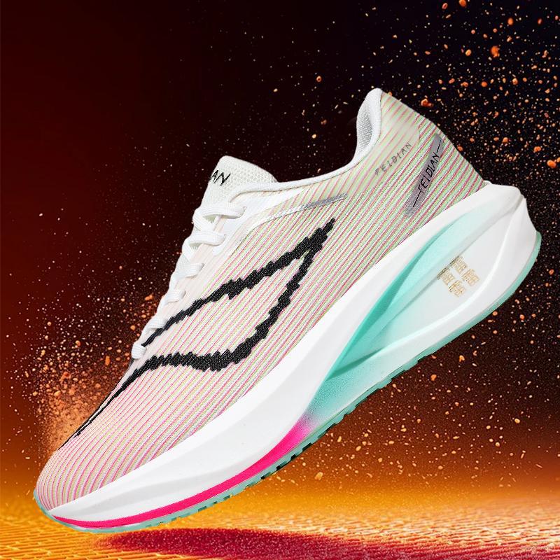 

Feidian 5 popcorn bottom ultra-light running shoes Men s Year of the Snake red foreign style sports shoes Women s flying thread woven last runni 44