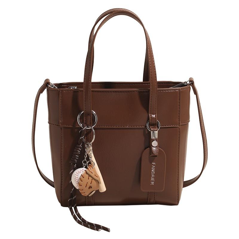 

Autumn and winter new solid color creative niche design shoulder messenger bag temperament commuter small square bag Without pendant коричневый