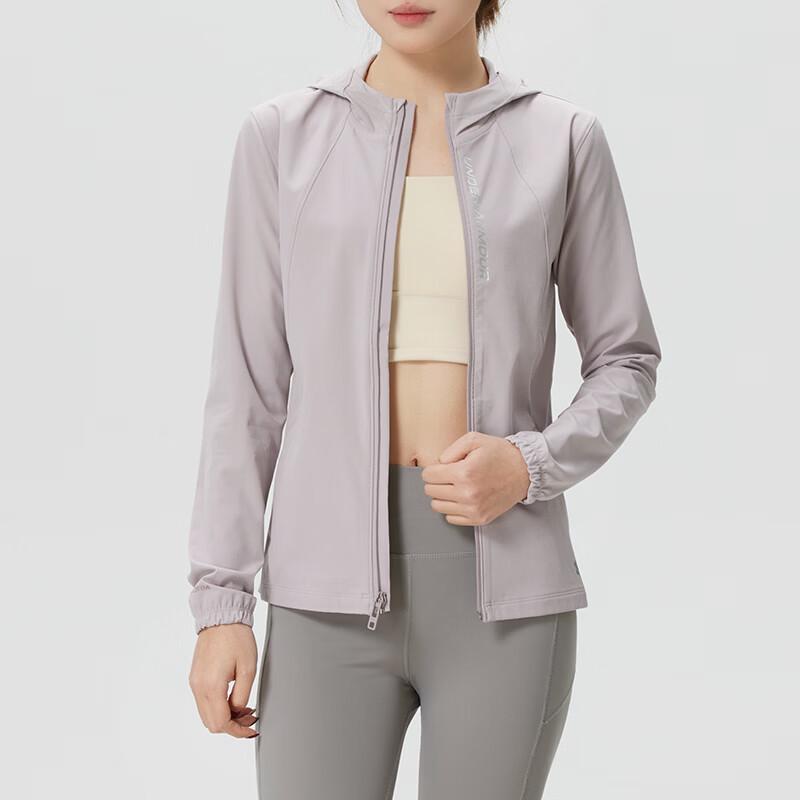 Under Armour Women s Woven Hooded Jacket S