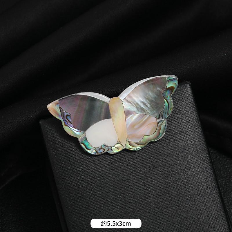 Natural Freshwater Shell Butterfly Brooch Niche Design Elegant Literary Temperament Pin Abalone Shell Heart-shaped Corsage Woman