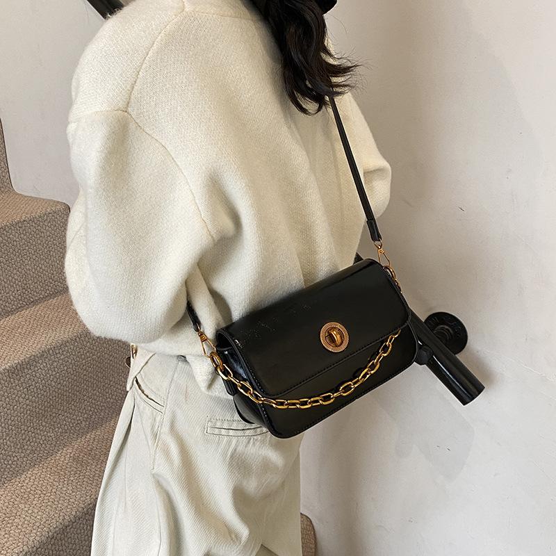 Small square bag women's 2025 new shoulder underarm bag commuter messenger bag factory one piece delivery