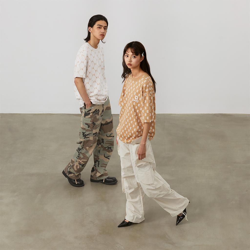 New MLB MONOGRAM Collection Fashion Sports Collection T Shirt Unisex Light Camel 3ATSM0243-43CAL