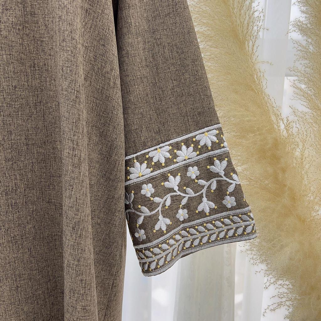 Elegantes besticktes Kleid Robe LR735 - Loriya2024 Dubai, Kollektion Naher Osten & Türkei
