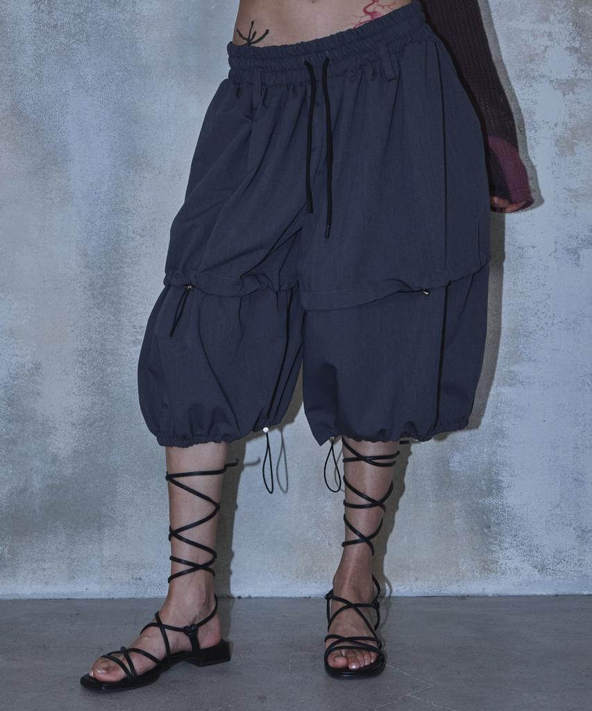 Paradigm Film [Ep.02] Gothic Balloon Fit Bermuda Pants (Charcoal)
