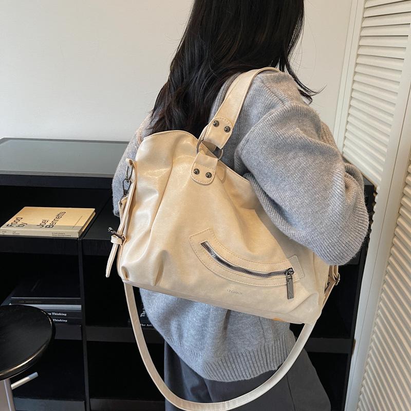 Premium Retro Large-capacity Bag 2025 New Commuter Women's Shoulder Messenger Bag Short-distance Portable Tote Bag