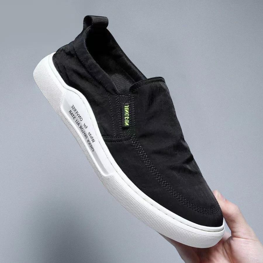 Casual shoes men's versatile spring lazy shoes soft sole one pedal cloth shoes canvas loafers tide