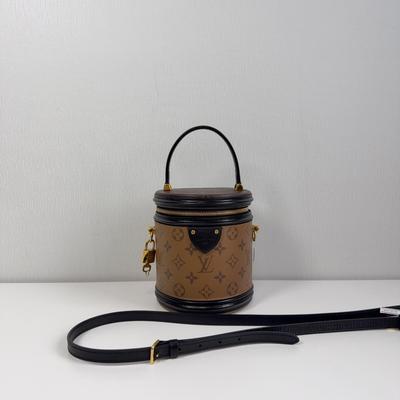 Genți pentru femei – Genți cu mânere scurte
