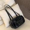 New shoulder bag large capacity high-end handbag fashion versatile commuter niche style underarm bag women
