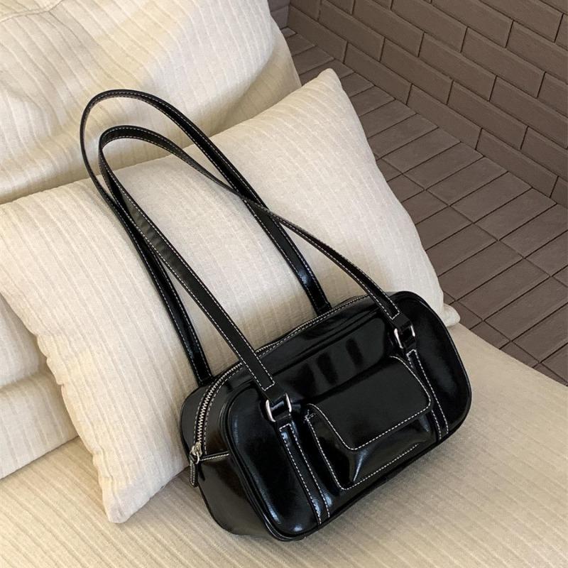 New shoulder bag large capacity high-end handbag fashion versatile commuter niche style underarm bag women