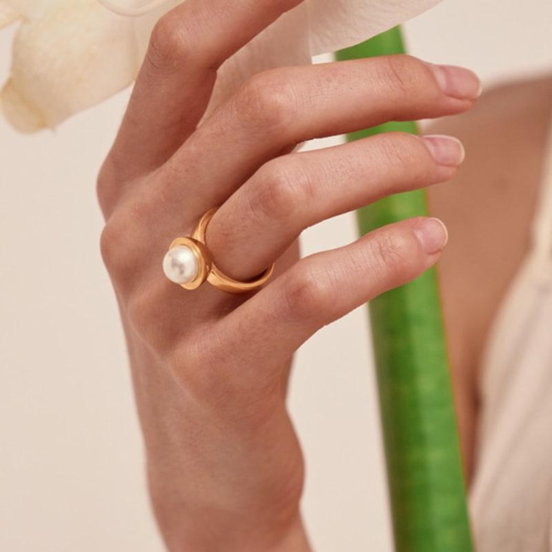 liersi Floating Mother of Pearl Bold Ring