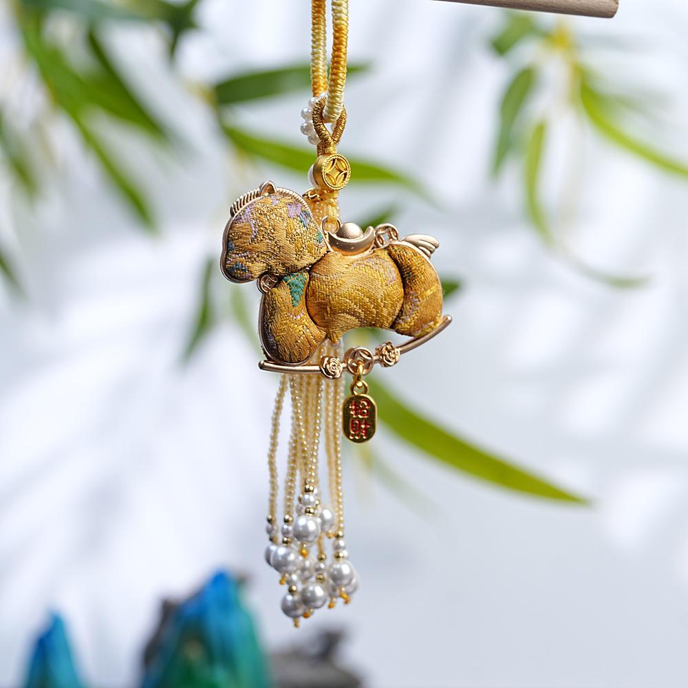 Handmade Chinese Brocade Gourd Tassel Keychain - Retro Ethnic Style Ornament