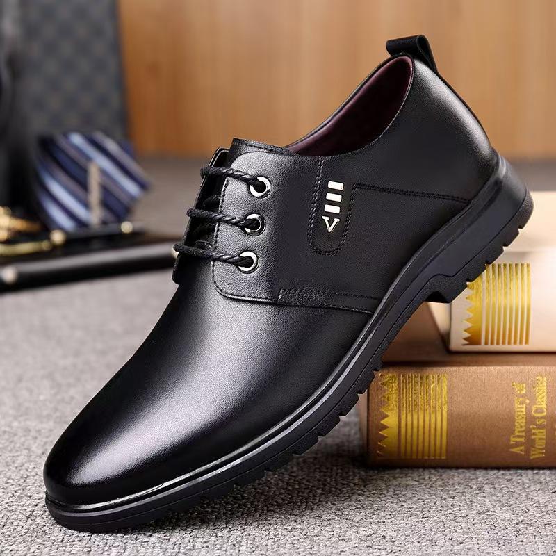

2025 new lace-up spring and autumn men s leather shoes soft leather business versatile single shoes classic casual shoes men 39