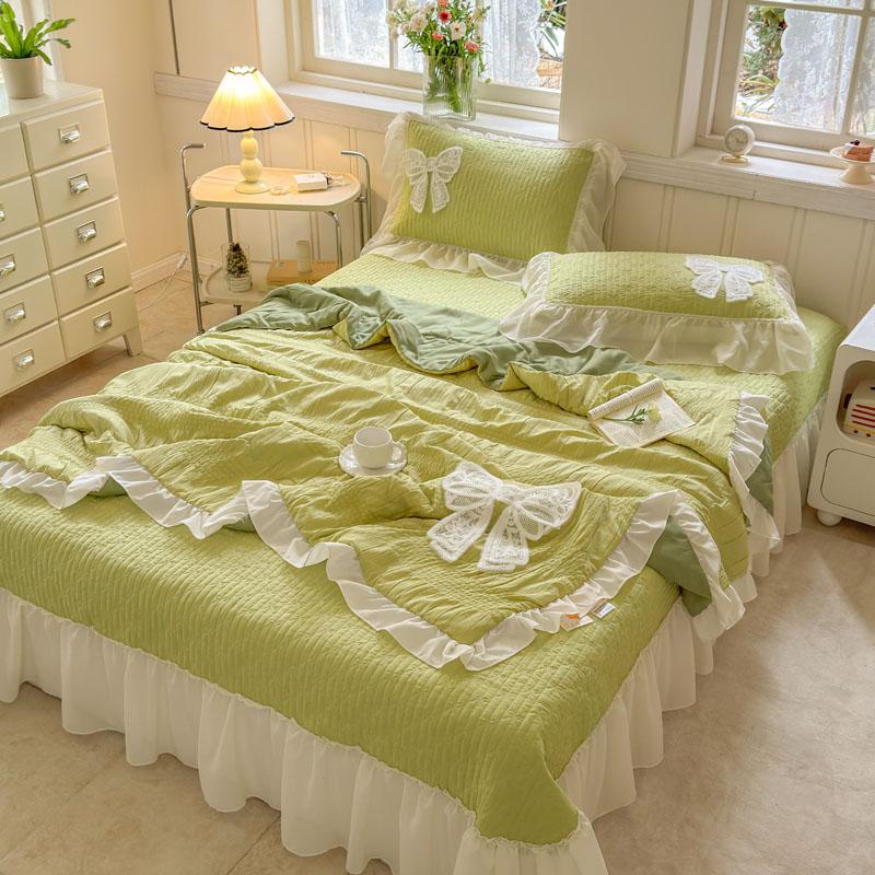 New Fashion Rufflededge Summer Blanket Soft Skin-Friendly Breathable Quilted Quilt Moisture-Wicking Duvet Sleep Naked Comforter