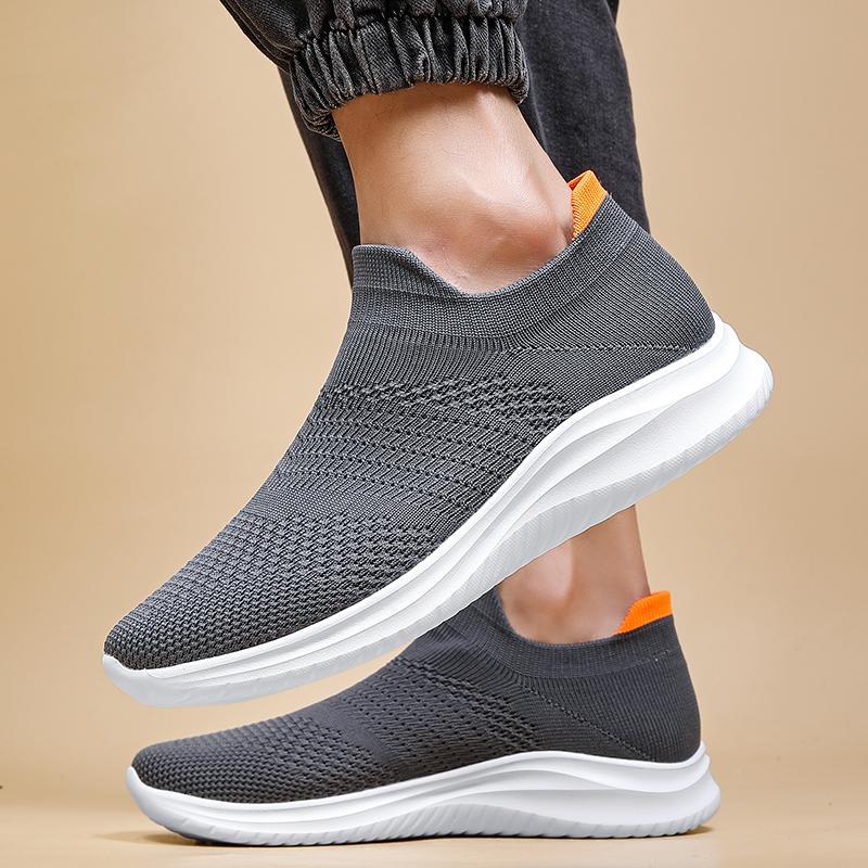 New large-size fly-woven couple casual sneakers, support 36