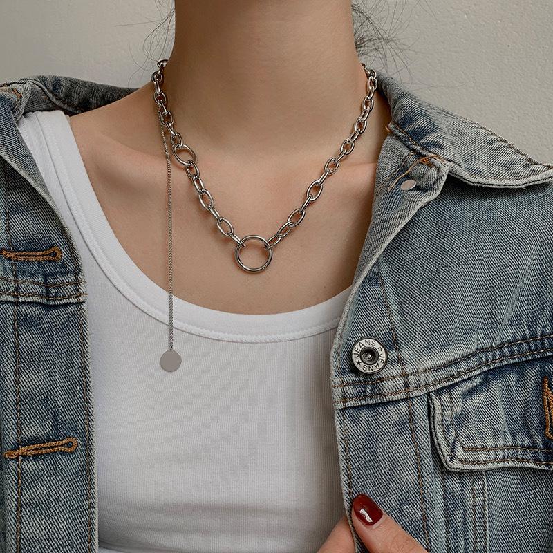 Elegant Metal Heart Clavicle Necklace for Women - Light Luxury Design