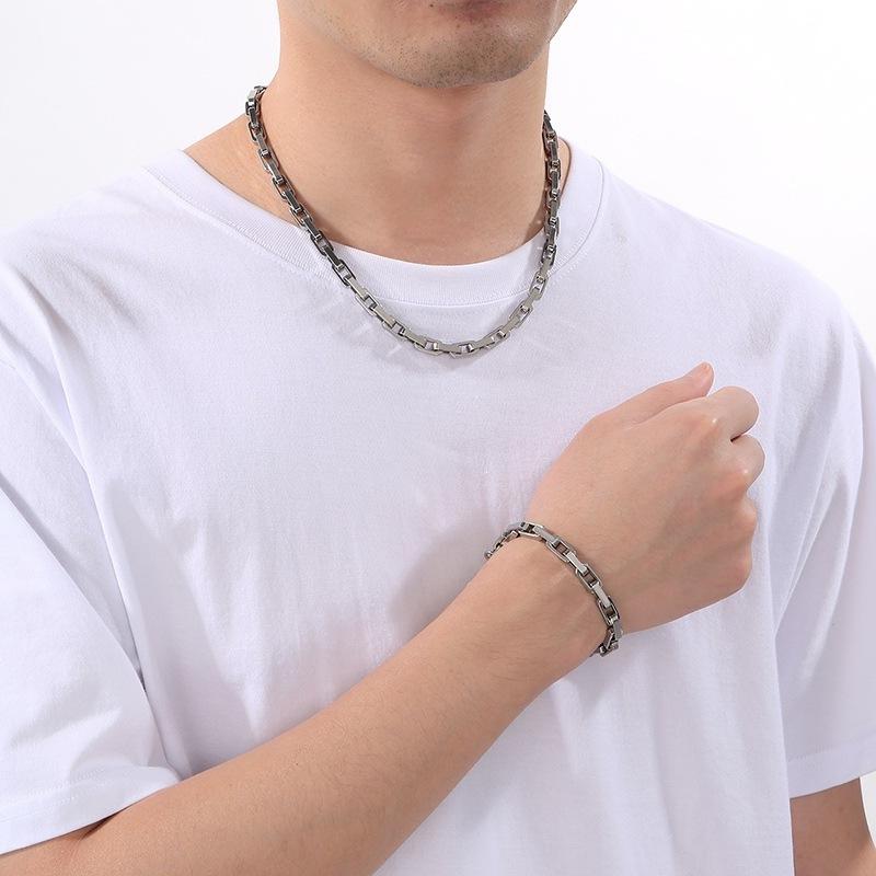 Fashion Commuting Bold O-chain Stainless Steel Bracelet Niche Cuban Chain Men's Plain Chain Necklace