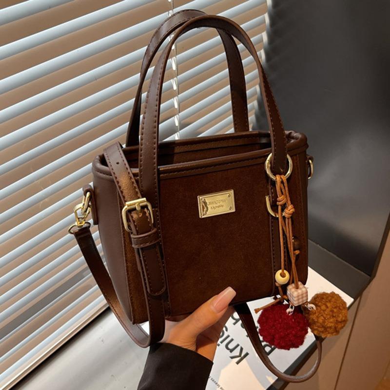 Fashion casual messenger bag autumn new niche feeling trendy portable bucket bag simple shoulder bag underarm bag