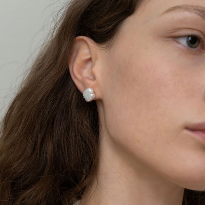 Aube De Moi Bold Clover Pearl Earring