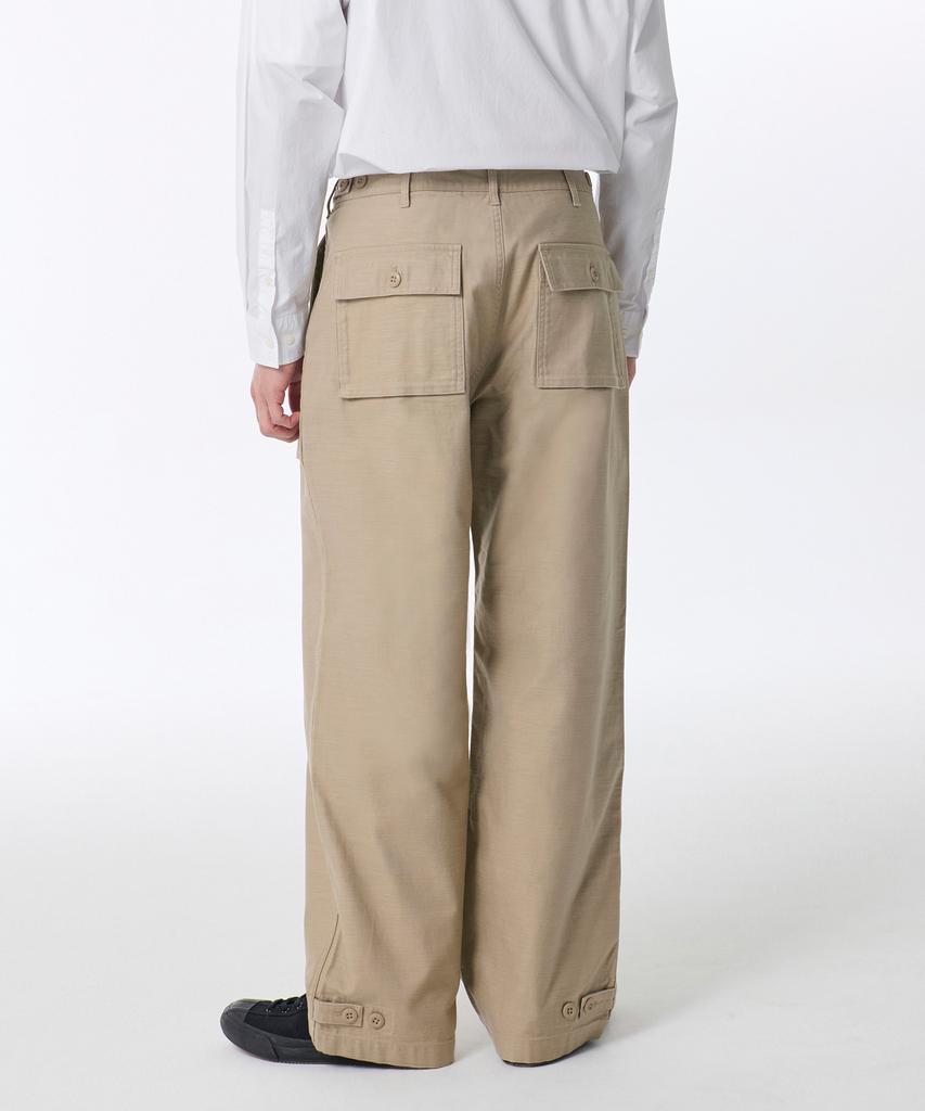 MUSINSA STANDARD Back Satin Bellows Pocket Fatigue Pants [Beige]