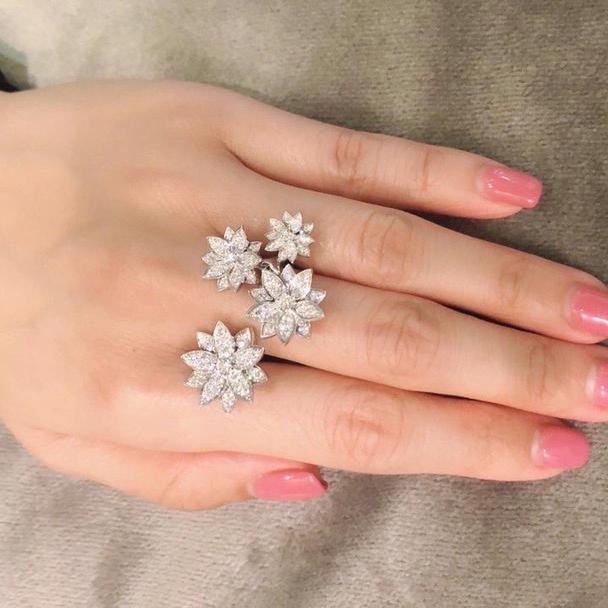 Vintage Hot Brand Women's Ring Luxury Jewelry For Women Designer 925 Silver Flower Ring High Quality Fashion Lady Party Rings