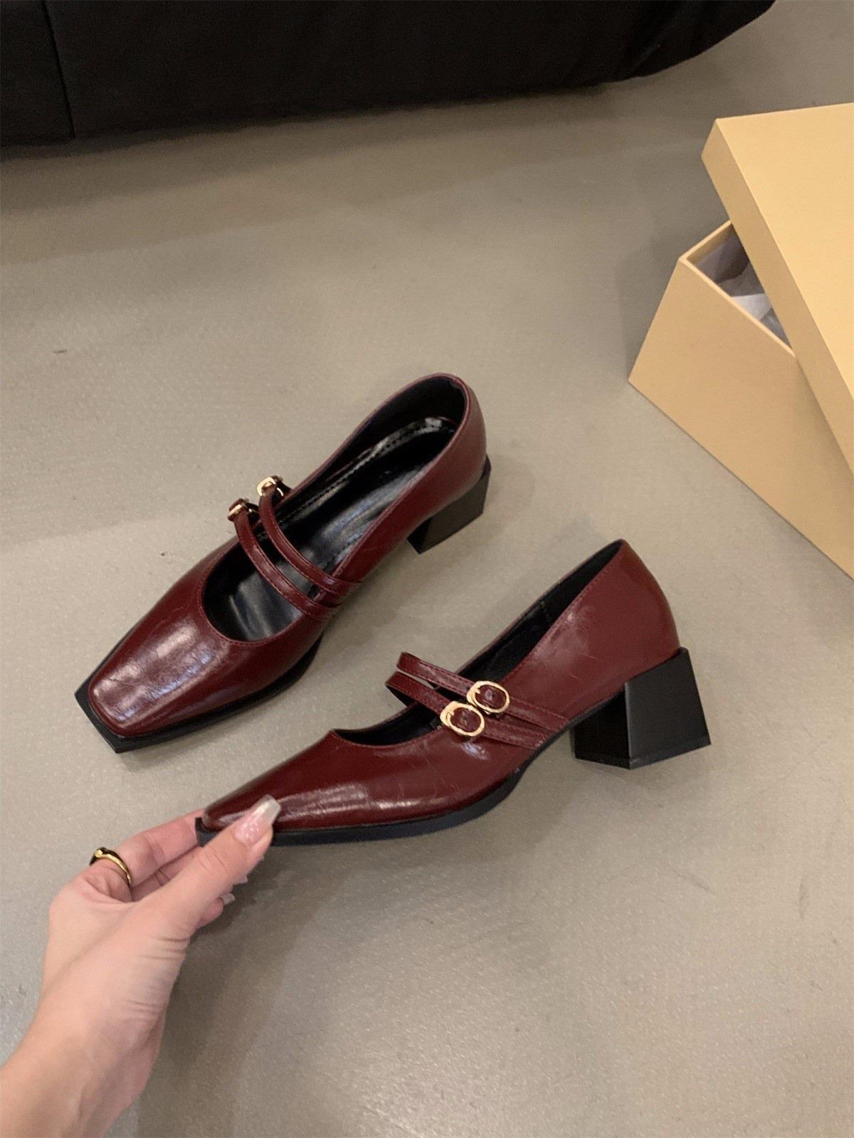 

High-heeled French red Mary Jane small leather shoes women s shoes 2024 new autumn and winter retro temperament evening shoes 39 червоний