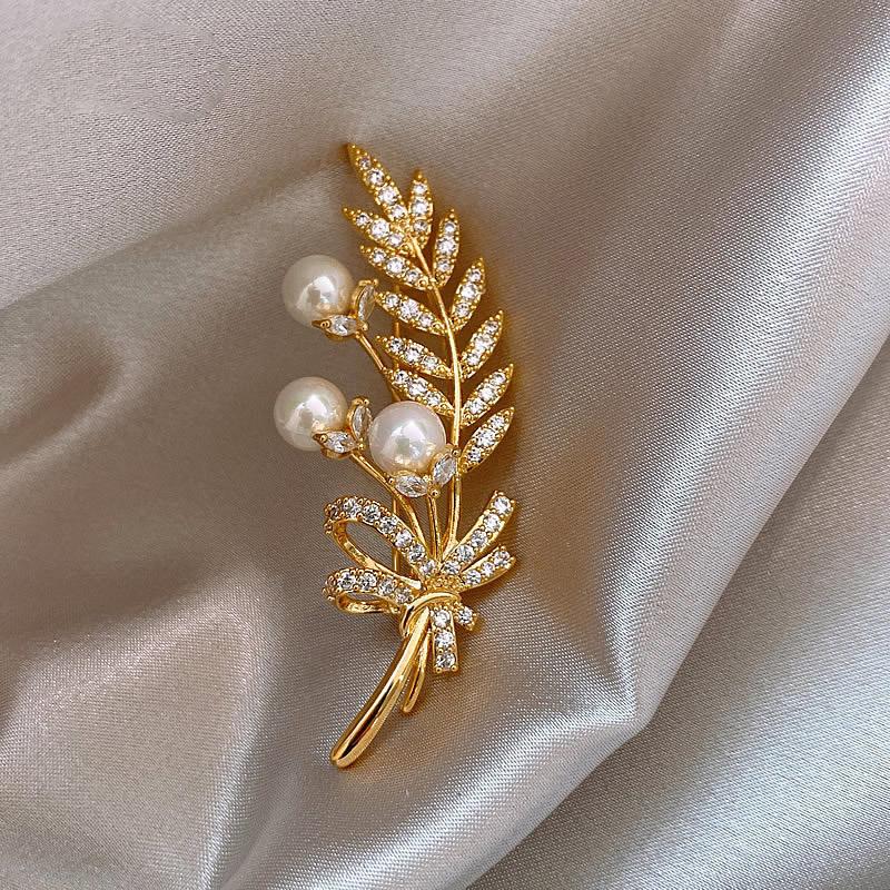 Elegant Wheat Ear Alloy Brooch: High-Grade Pin for Coats and Suits