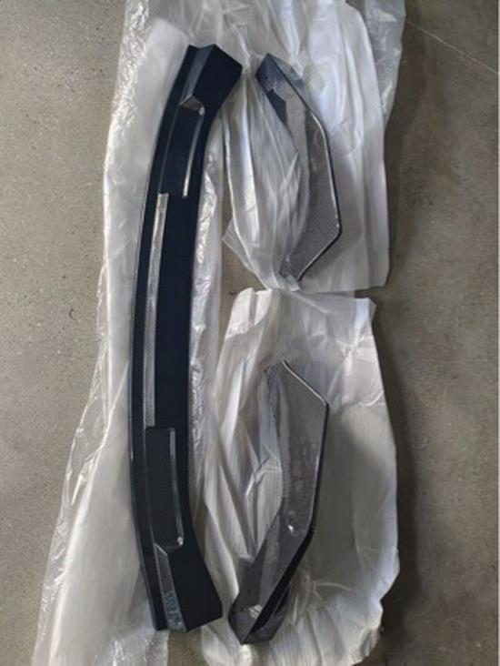 Gloss Black Carbon Fiber Front Lip for BMW M3/M4 G80 G82 - V Style Three-Piece Body Kit