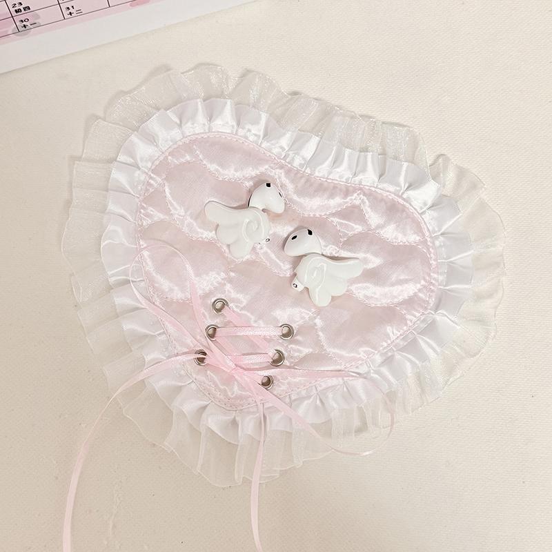 Heart Shaped Lace Coasters Non-Slip Insulated Cotton Drink Mats Cute Decor for Coffee Bar Housewarming Gift for Women