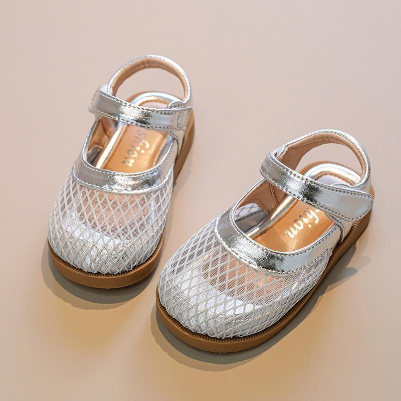 

Girls Sandals New Arrival Breathable Versatile Princess Shoes for Baby Girls, Hollow-Out Soft-Sole Half Sandals 33 срібний