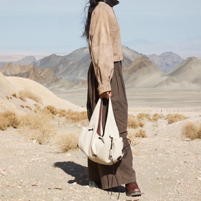The Baina Series Underarm Bag Is A Large-capacity Casual and Versatile Commuter Single-shoulder Bag for Women
