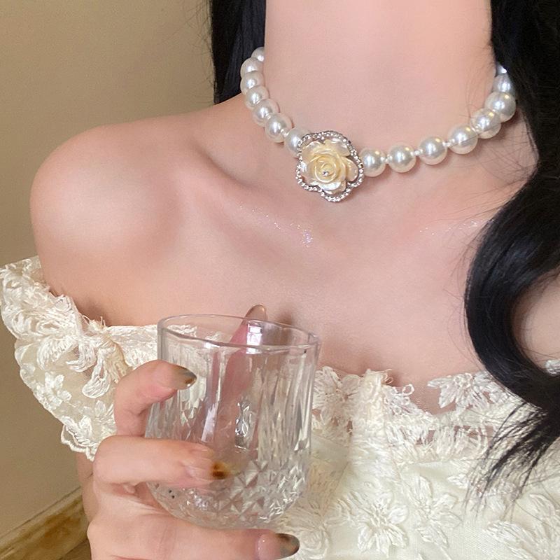 French Super Immortal Court Style Diamond Resin Flower Pearl Necklace Accessories Women's Sweater Chain Necklace