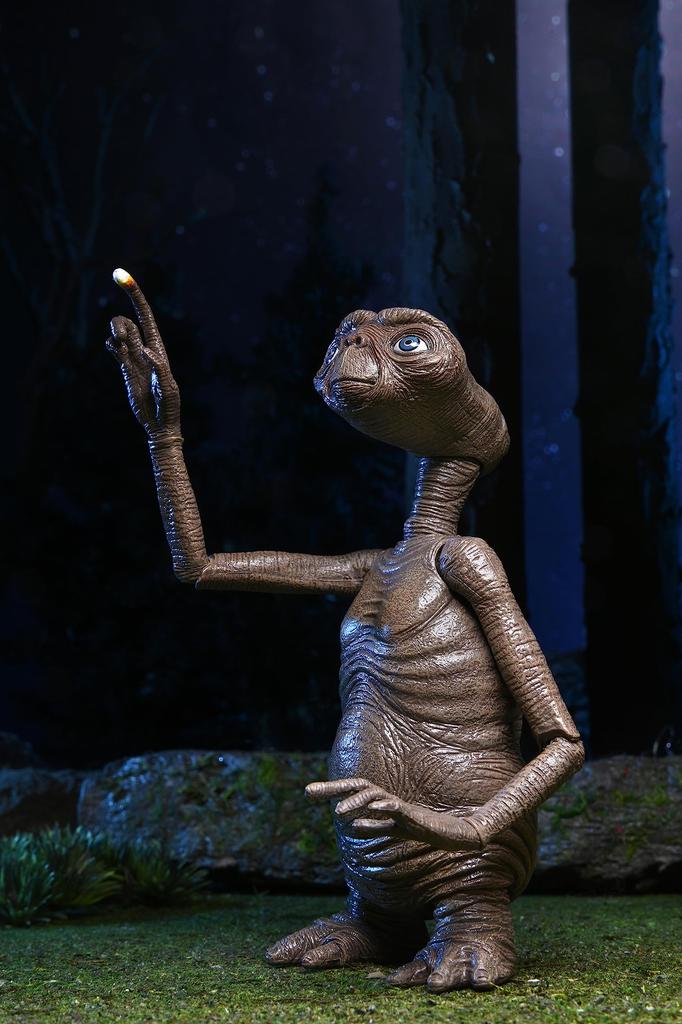 NECA 40th Anniversary Ultimate Figure NECA ET E.T.