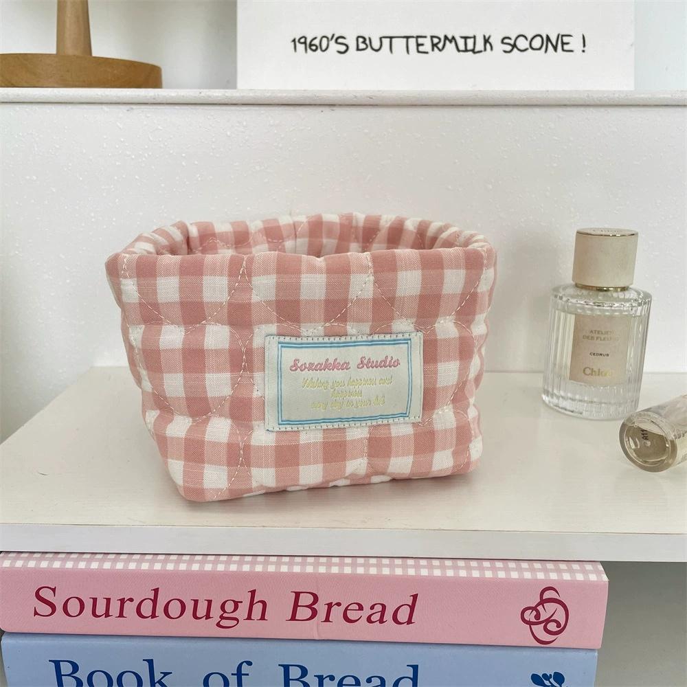 Classic Checkered Heart Pattern Storage Basket, Foldable Open-Top Quilted Barrel-Shaped Organizer, Multi-Scene Desktop Storage