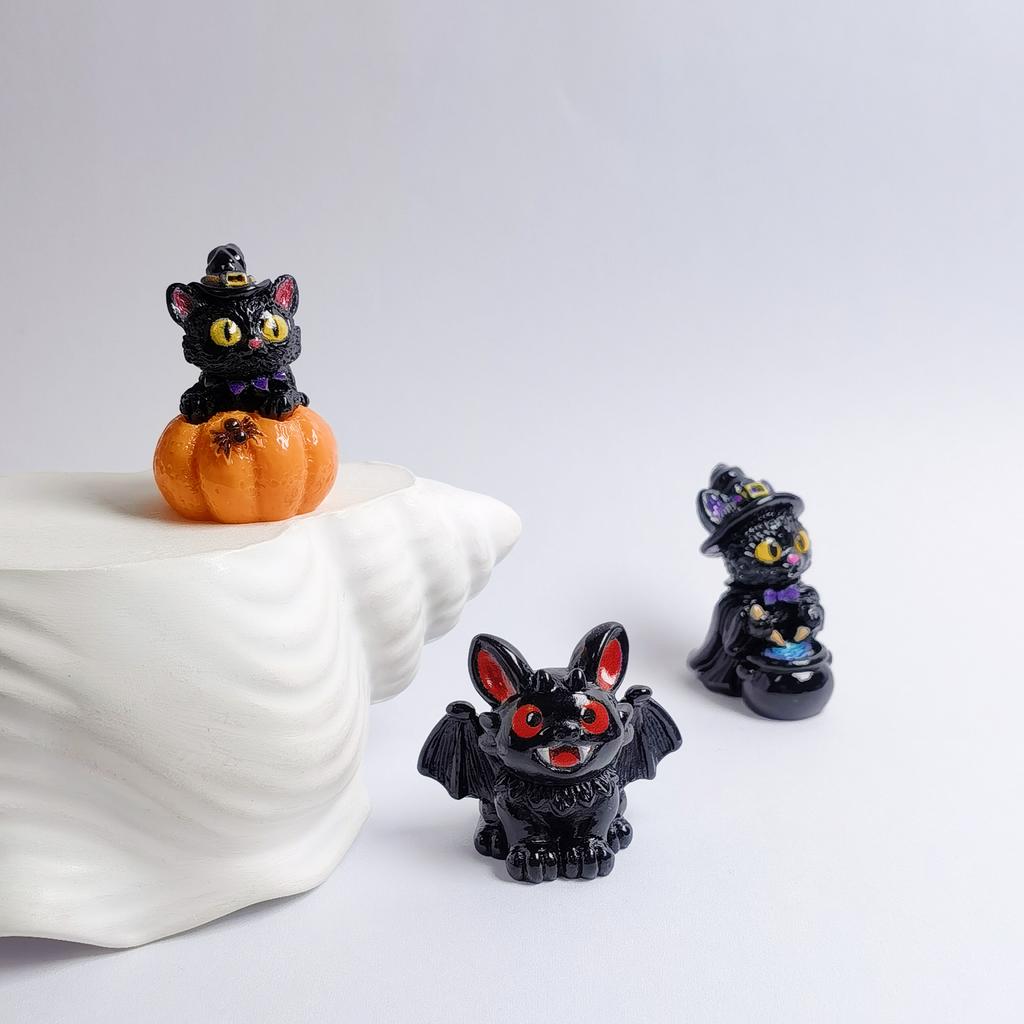 Halloween Mini Resin Figurines for Crafts 100Pcs Lovely Pumpkin Cat Bat Miniature Statue Ornaments for Fairy Garden Accessories