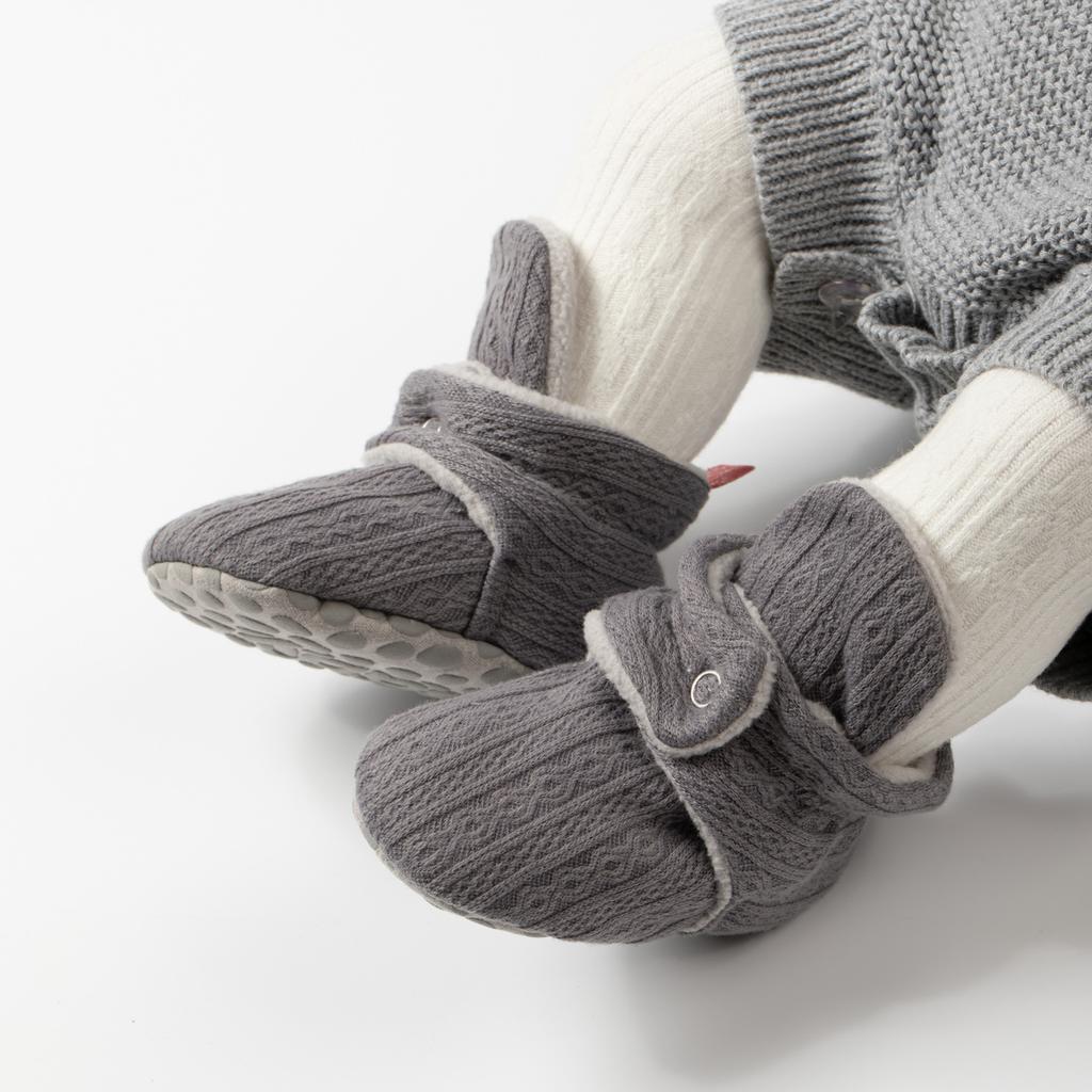 Autumn and Winter New Baby Walking Shoes 0-1 Year Old Soft Sole Baby Shoes Don't Drop Shoes Socks Shoes Baby Shoes