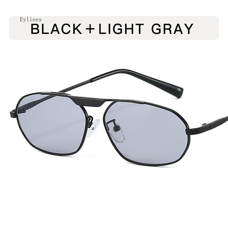 Classic Metal Sunglasses Men Luxury  Design Trendy Square Sun Glasses Shades for Women UV400 Gafas De Sol