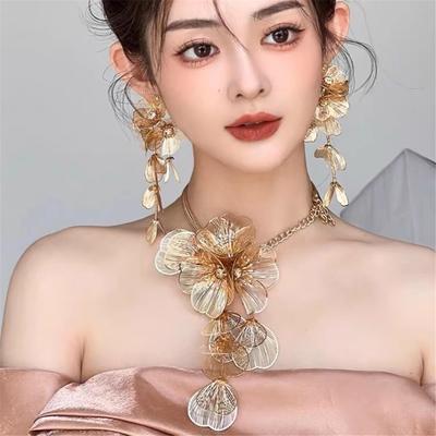 Tooxika Exaggerated Personality Three-dimensional Metal Brushed Hollow Large Flowers Tassel Necklace Light Luxury Temperament Bridal Accessories
