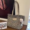 Fashionable Single-shoulder Bag, Travel and Commuting Portable Tote Bag, Large-capacity Simple Bag