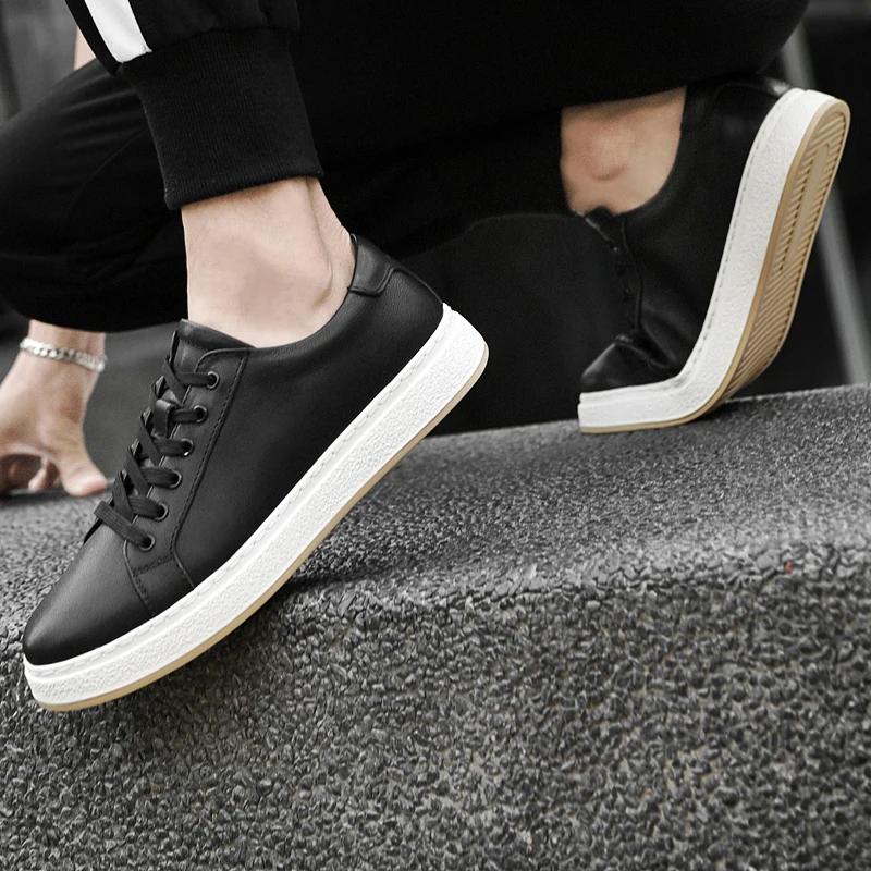 Fashion Men All-match Breathable Mens Sneakers Male Comfortable Walking Shoe New Arrival Skate Shoes Brand Antiskid Men Vulcanize Shoes