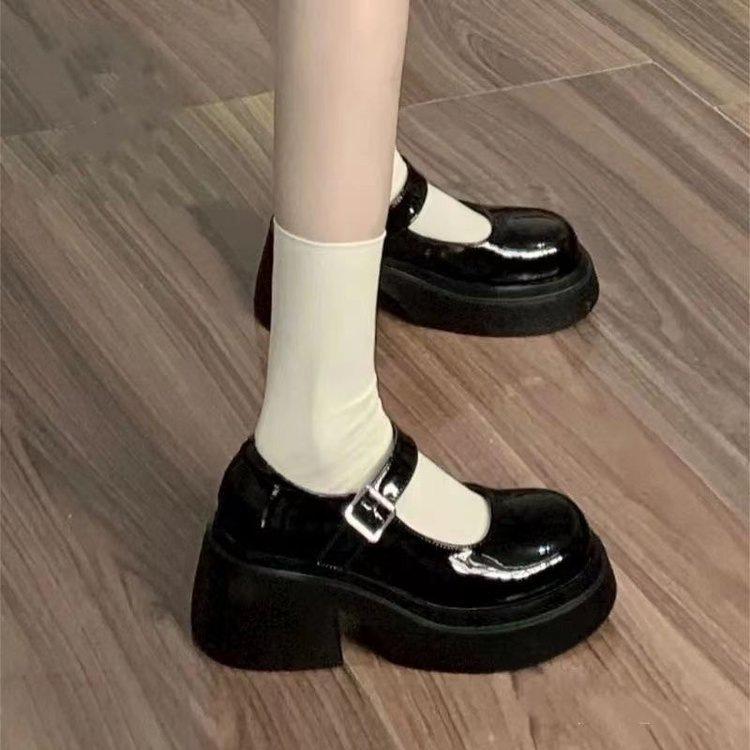 Erhöhen Sie Höhe und Komfort Mary Jane Lederschuhe Herbst Neu Runde Spitze Flache Öffnung Ein-Wort-Schnalle Dicksohlige EinzelSchuhe