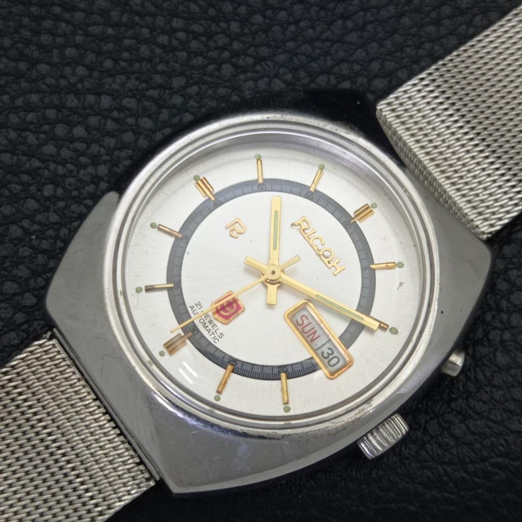 VINTAGE RICOH R31 AUTOMATIC JAPAN MENS SILVER COLOR DIAL WATCH A701937-5 R207-a701937