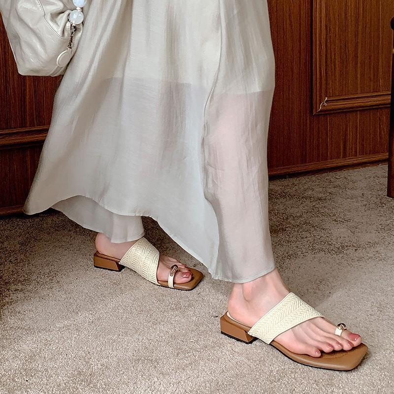 Sheepskin Version of Seaside Vacation with Skirt, Straw Cover, Cool Toe Slippers, Fashionable Outer Wear, Square Heel, One and a Half Characters, Wome