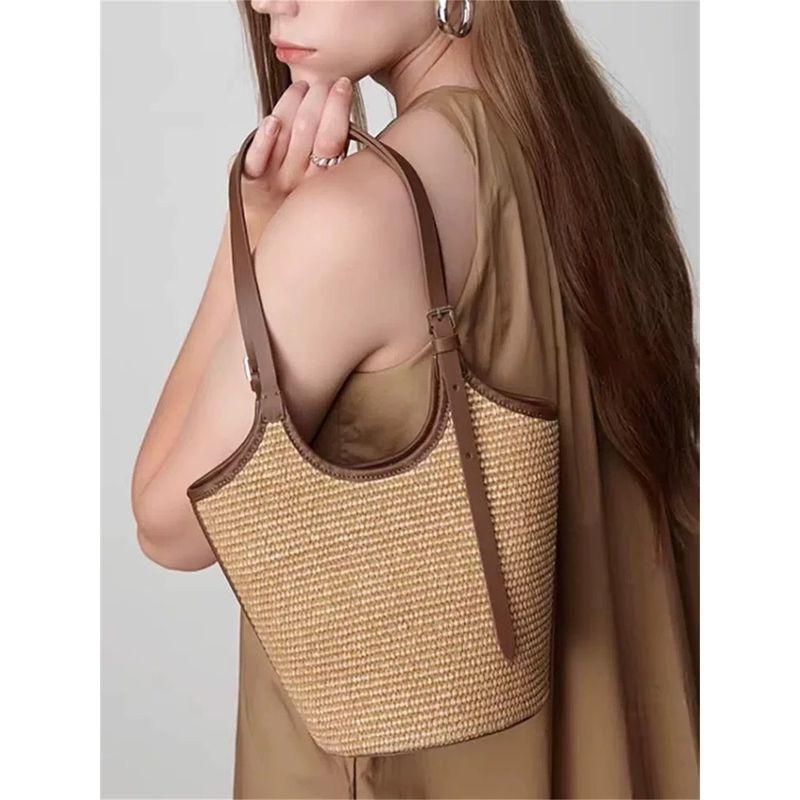 

Niche Design Bucket Straw Bag Summer New Hand-Woven Bag Women Korean Series Holiday Style Shoulder Handbag Brown