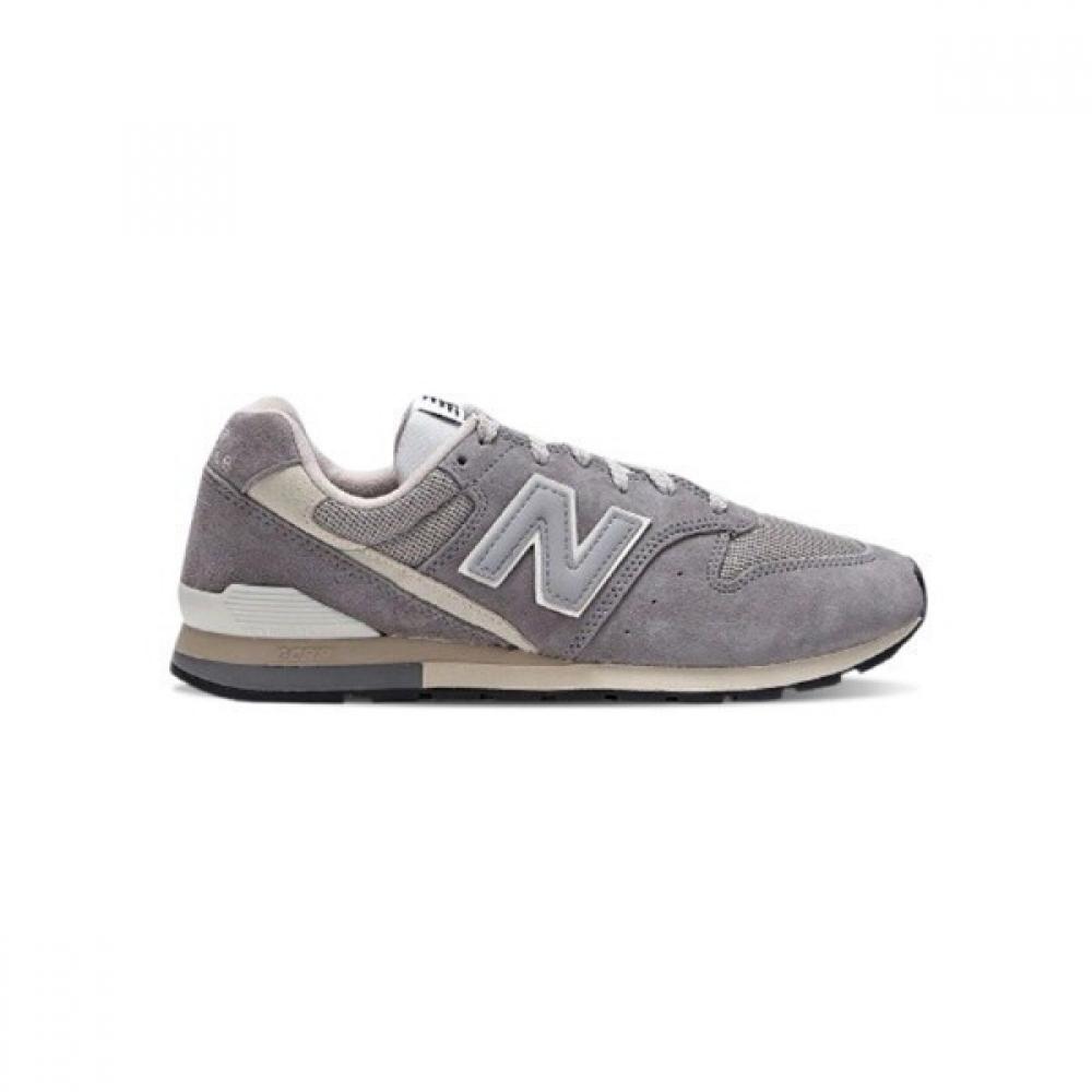 

New Balance Cm996rv2 Sneakers 225