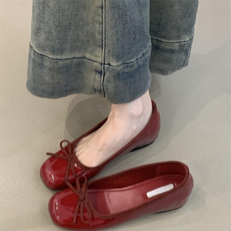 With skirt fairy style ballet shoes 2025 new French temperament gentle bow shallow mouth inner height increase evening shoes