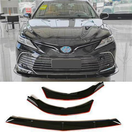 Zadný difúzor Toyota Camry 2018-2022 s navigačnými svetlami