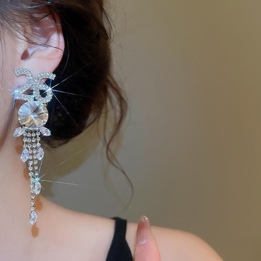 Silver Needle French Court Style Geometric Tassel Earrings with Zircon - High-End, Luxurious, Fashionable, Exquisite Stud Ear Jewelry.