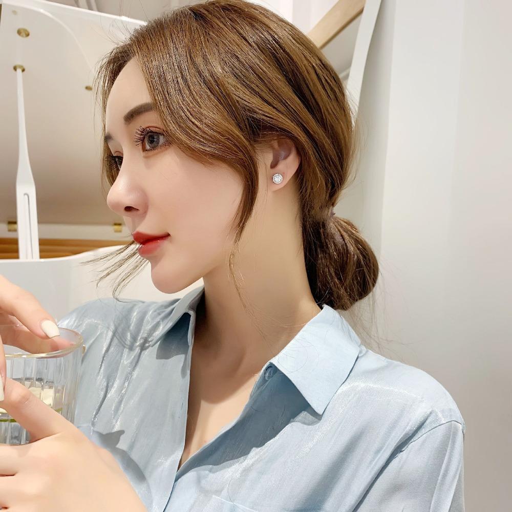 European Beautiful Women's Fashion High-end Full Diamond Princess Round Bag Stud Earrings Women's Hot Accessories Women's Silver-plated Earrings