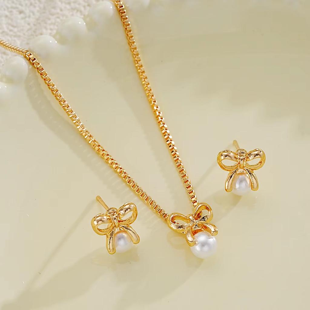 3Pcs/Set Imitation Pearl Bowknot Necklaces Earrings For Women Fashion Exquisite Gold Color Necklaces Earrings Sets Wedding Gifts